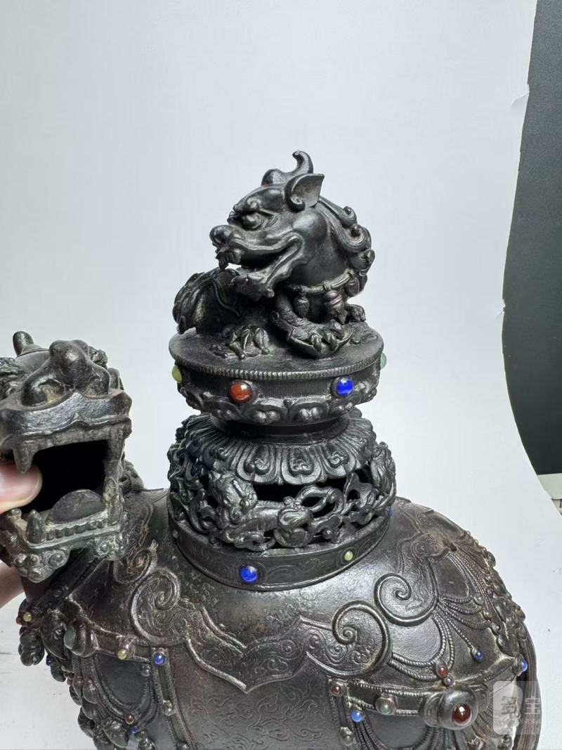 清康熙 宫廷铜嵌宝瑞兽香薰 - 图5